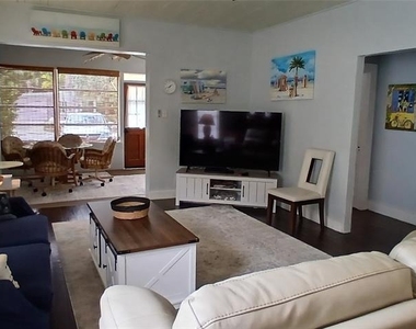 1209 Bay Palm Boulevard - Photo Thumbnail 1