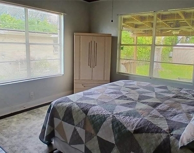 1209 Bay Palm Boulevard - Photo Thumbnail 10