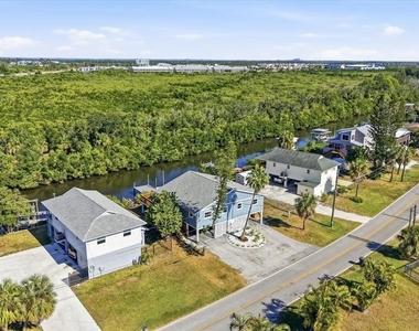 3303 W Shell Point #a Road - Photo Thumbnail 20