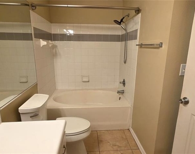 5618 Pinnacle Heights Circle - Photo Thumbnail 25