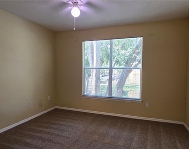 5618 Pinnacle Heights Circle - Photo Thumbnail 19