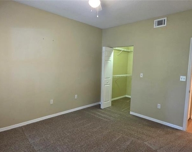 5618 Pinnacle Heights Circle - Photo Thumbnail 28