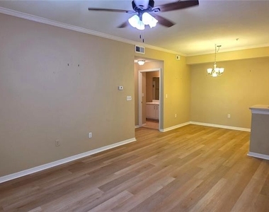 5618 Pinnacle Heights Circle - Photo Thumbnail 6