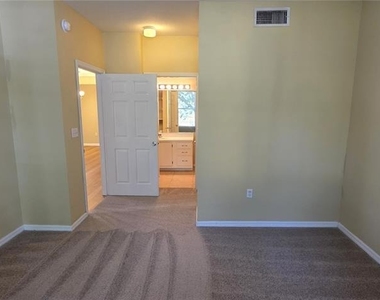 5618 Pinnacle Heights Circle - Photo Thumbnail 21