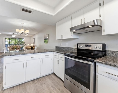 101 Lake Avenue Ne - Photo Thumbnail 22