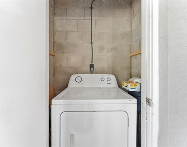 101 Lake Avenue Ne - Photo Thumbnail 37