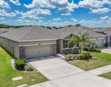 1092 Pipestone Place - Photo Thumbnail 2