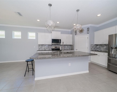 1092 Pipestone Place - Photo Thumbnail 12