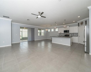 1092 Pipestone Place - Photo Thumbnail 15