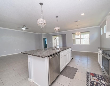 1092 Pipestone Place - Photo Thumbnail 16