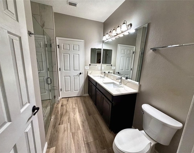 8247 Caponata Boulevard - Photo Thumbnail 11
