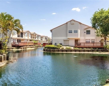 10438 Saint Tropez Place - Photo Thumbnail 3