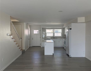 716 Bayway Boulevard - Photo Thumbnail 15