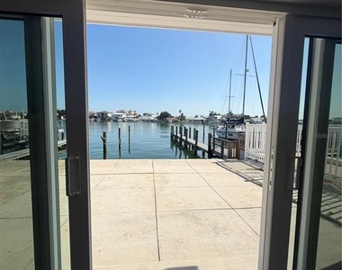 716 Bayway Boulevard - Photo Thumbnail 13