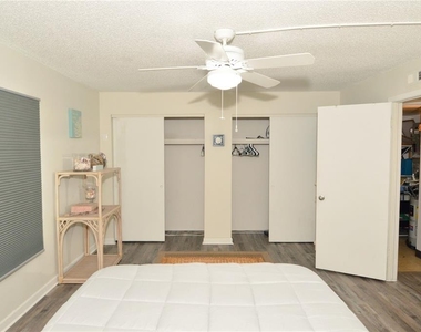 12760 Indian Rocks Road - Photo Thumbnail 34