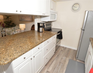 12760 Indian Rocks Road - Photo Thumbnail 7