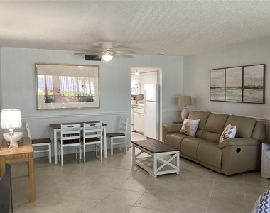 7701 Starkey Road - Photo Thumbnail 12