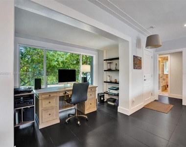 1912 Ne 119th Road - Photo Thumbnail 51
