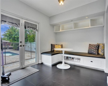 1912 Ne 119th Road - Photo Thumbnail 29
