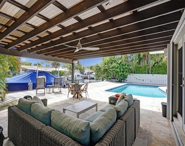 1912 Ne 119th Road - Photo Thumbnail 54