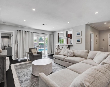 1912 Ne 119th Road - Photo Thumbnail 31