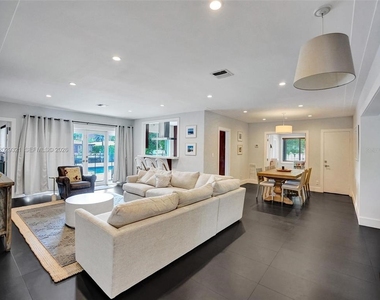 1912 Ne 119th Road - Photo Thumbnail 34
