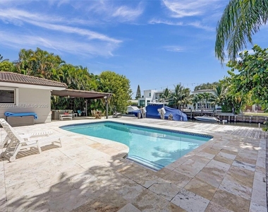 1912 Ne 119th Road - Photo Thumbnail 60
