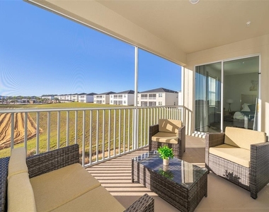 9335 Sommerset Hills Drive - Photo Thumbnail 7