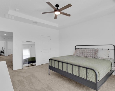 2845 Pierr Street - Photo Thumbnail 27