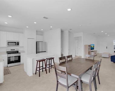 2845 Pierr Street - Photo Thumbnail 4