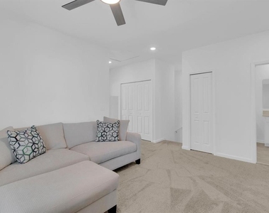 2845 Pierr Street - Photo Thumbnail 20