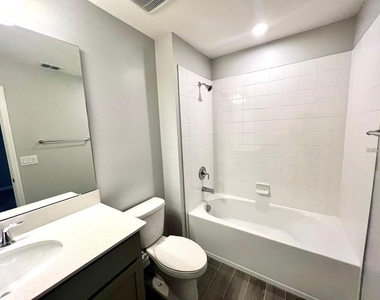 2774 Narcoossee Commons Way - Photo Thumbnail 6