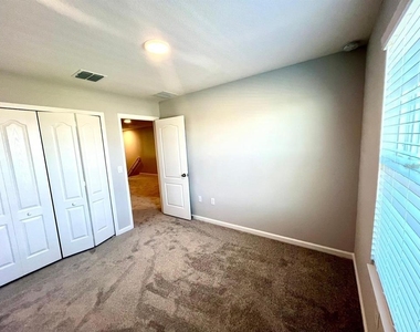 2774 Narcoossee Commons Way - Photo Thumbnail 11
