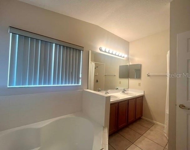 2861 Falling Tree Circle - Photo Thumbnail 7