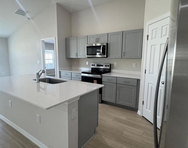 1049 Foreshore Lane - Photo Thumbnail 9