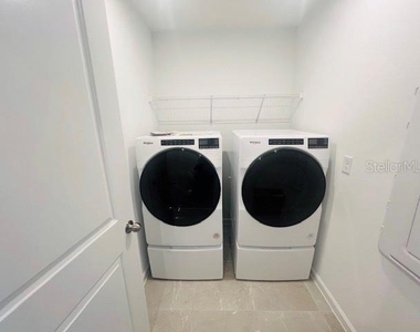 11525 Straits Way - Photo Thumbnail 11