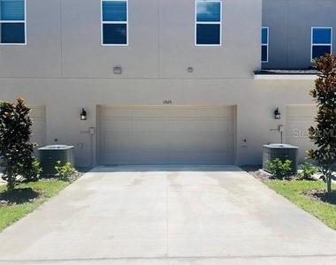 11525 Straits Way - Photo Thumbnail 12