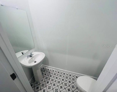 11525 Straits Way - Photo Thumbnail 10