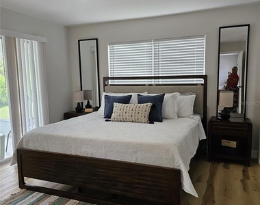 460 Creek Lane Drive - Photo Thumbnail 8
