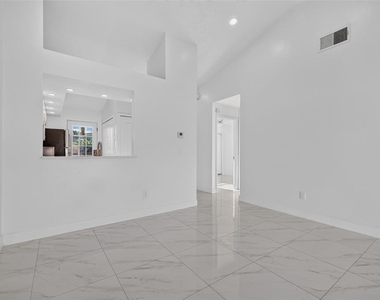 3128 Sandy Shore Lane - Photo Thumbnail 22