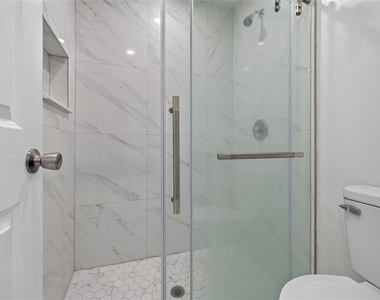 3128 Sandy Shore Lane - Photo Thumbnail 34