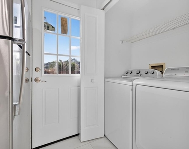 3128 Sandy Shore Lane - Photo Thumbnail 15