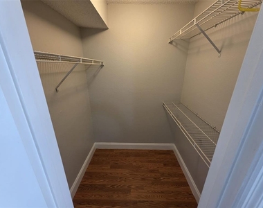 4532 Commander Drive - Photo Thumbnail 17