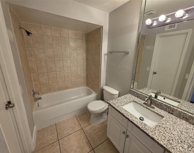 4532 Commander Drive - Photo Thumbnail 18