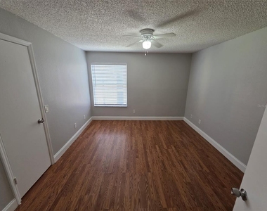 4532 Commander Drive - Photo Thumbnail 16