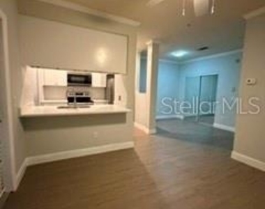 860 N Orange Avenue - Photo Thumbnail 5