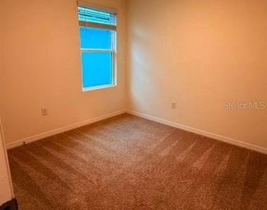 335 Gina Lane - Photo Thumbnail 7