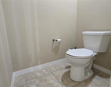 3729 Isles Arbor Lane - Photo Thumbnail 27