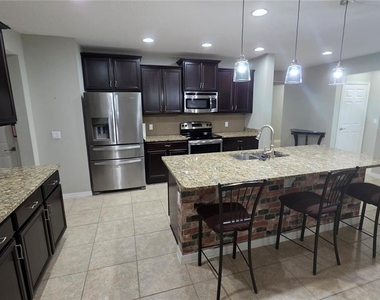 3729 Isles Arbor Lane - Photo Thumbnail 3