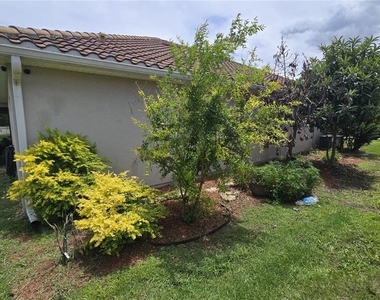 3729 Isles Arbor Lane - Photo Thumbnail 32